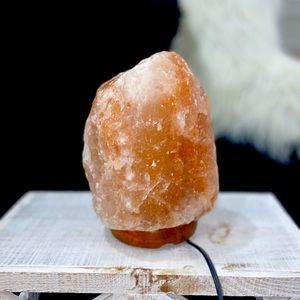 Himalayan salt lamp
